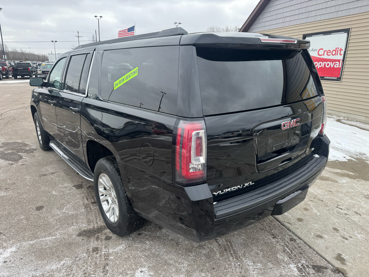 GMC Yukon XL SLE 4WD 2019
