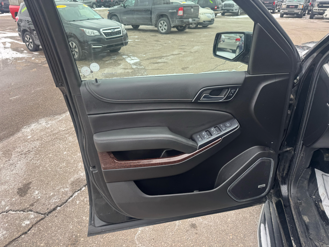 GMC Yukon XL SLE 4WD 2019