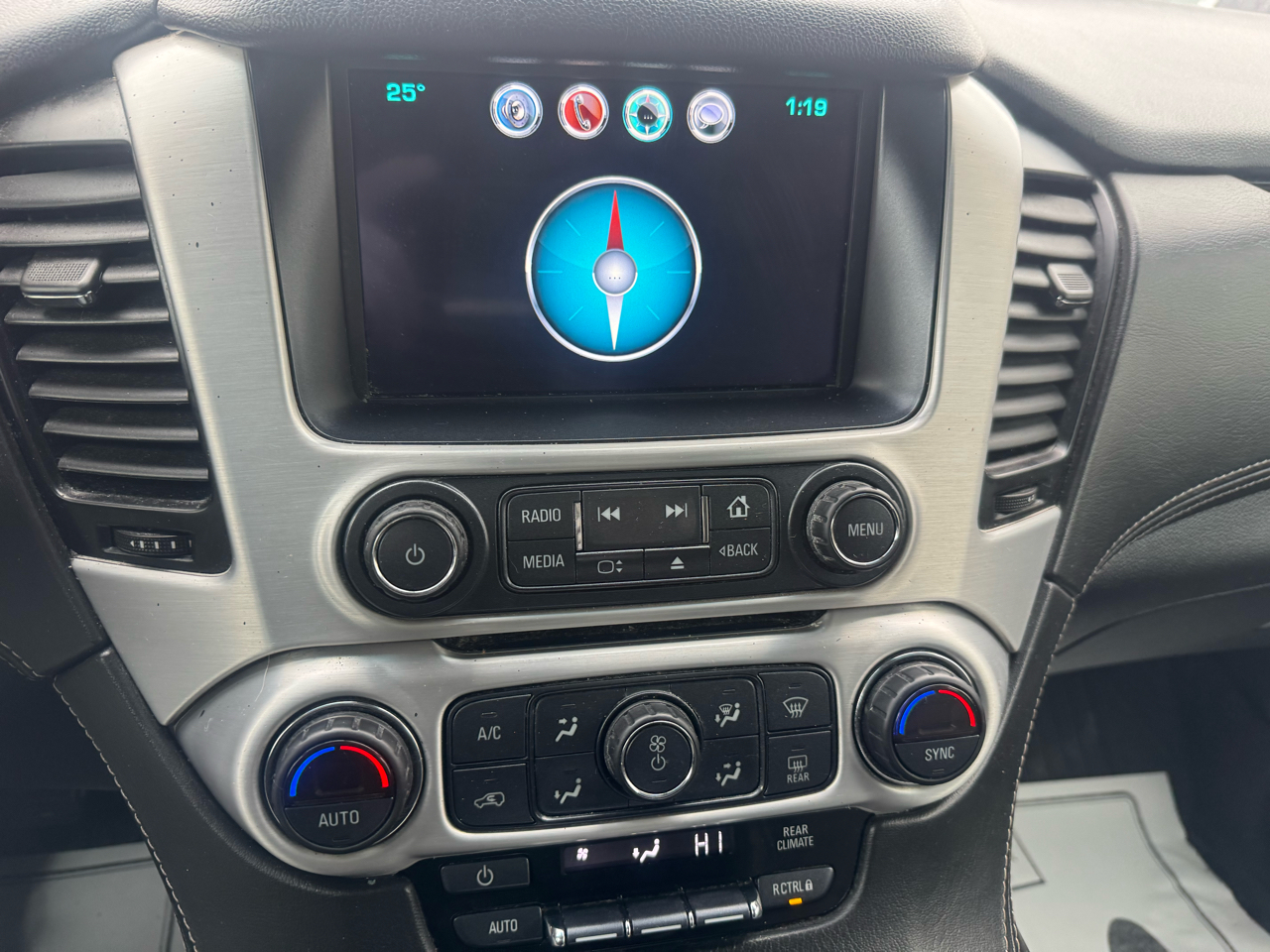 GMC Yukon XL SLE 4WD 2019