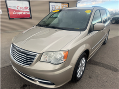 2014 Chrysler Town & Country 