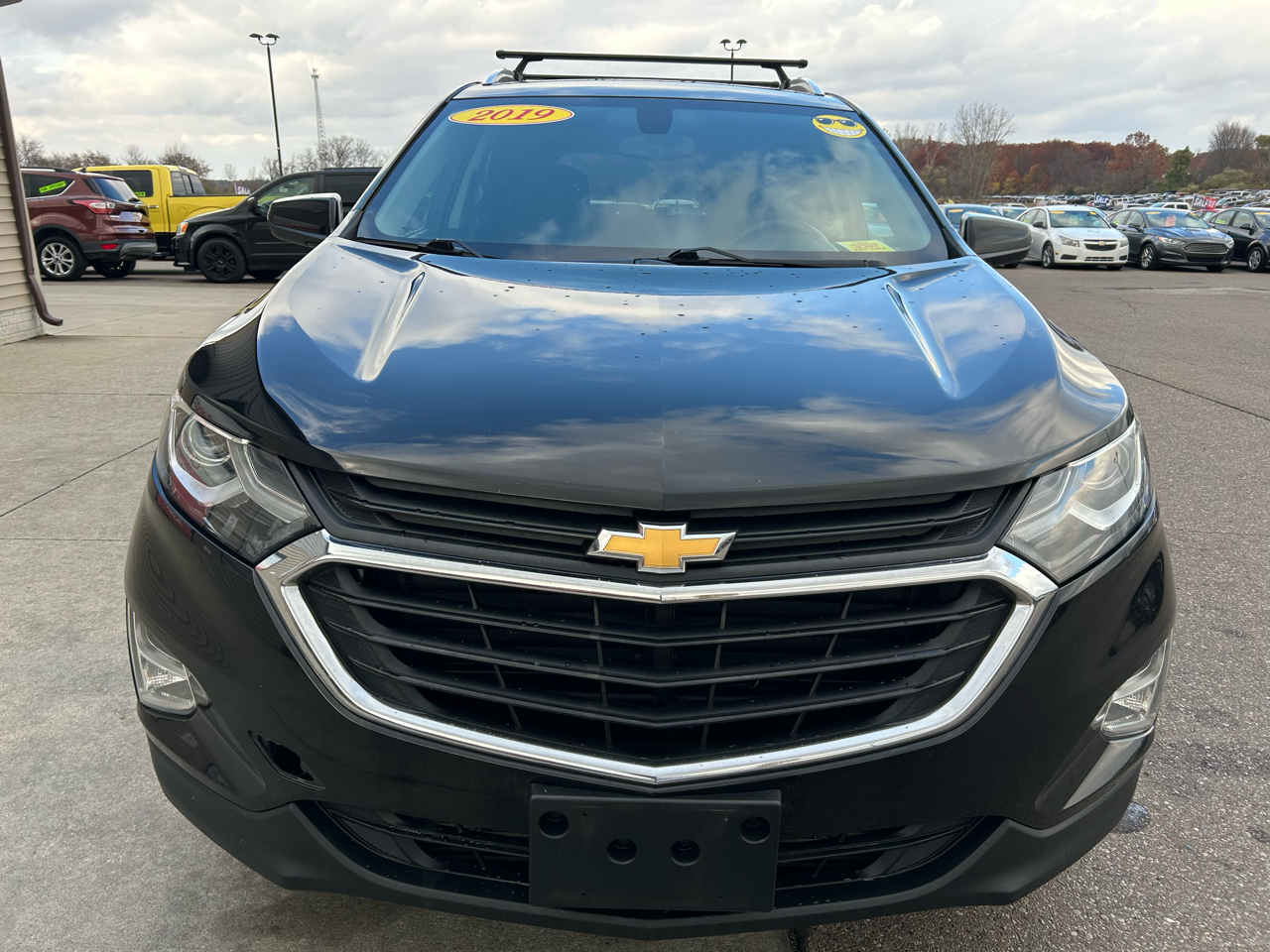 2019 Chevrolet Equinox LT photo 2