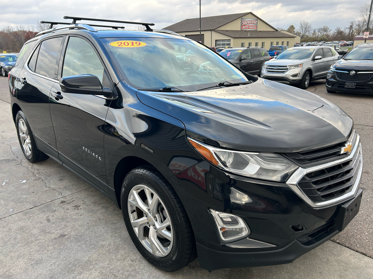 2019 Chevrolet Equinox LT photo 3