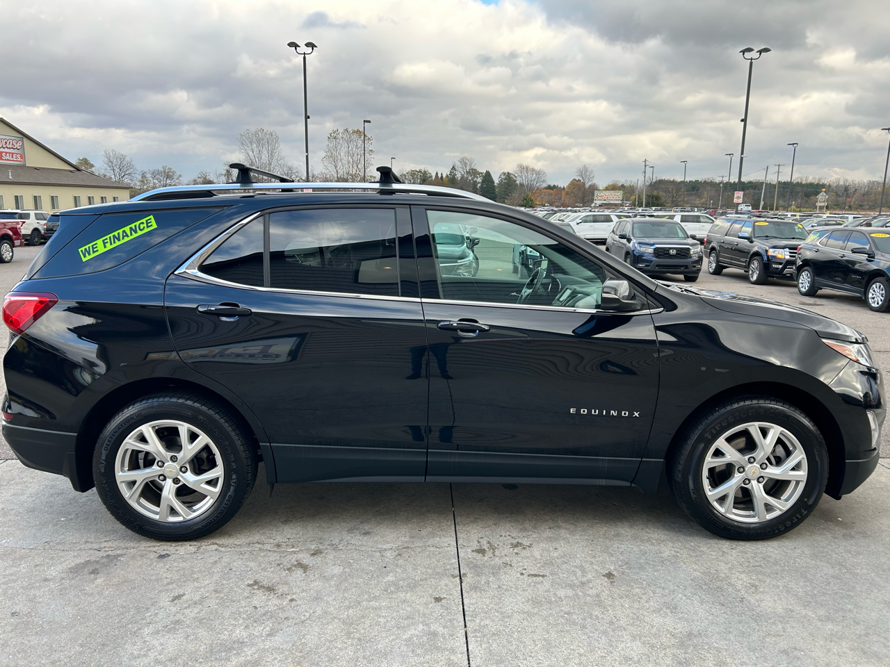 2019 Chevrolet Equinox LT photo 4