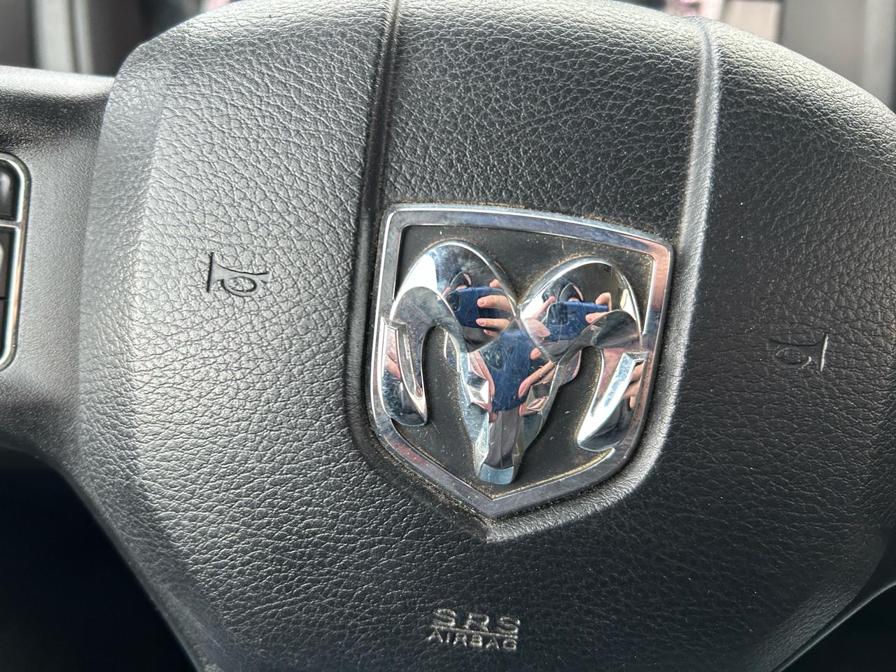 RAM 1500 SLT Quad Cab 4WD 2015