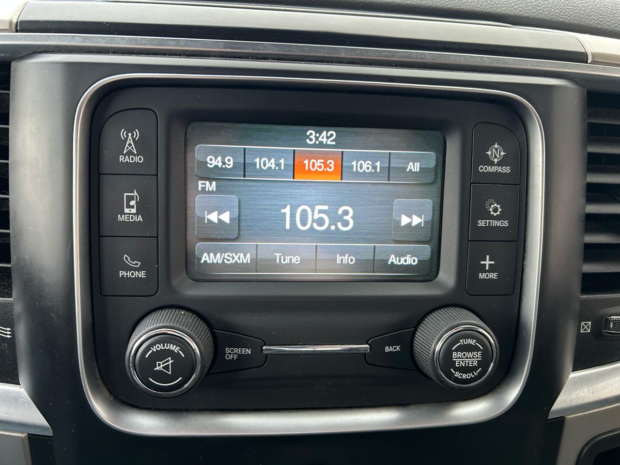 RAM 1500 SLT Quad Cab 4WD 2015