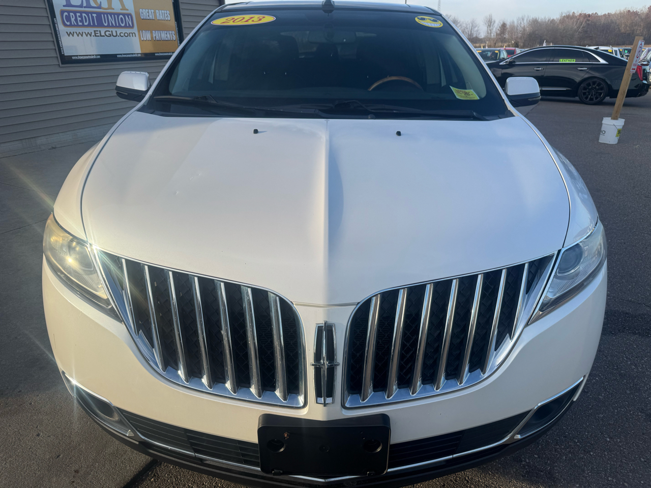 2013 Lincoln MKX Base photo 2