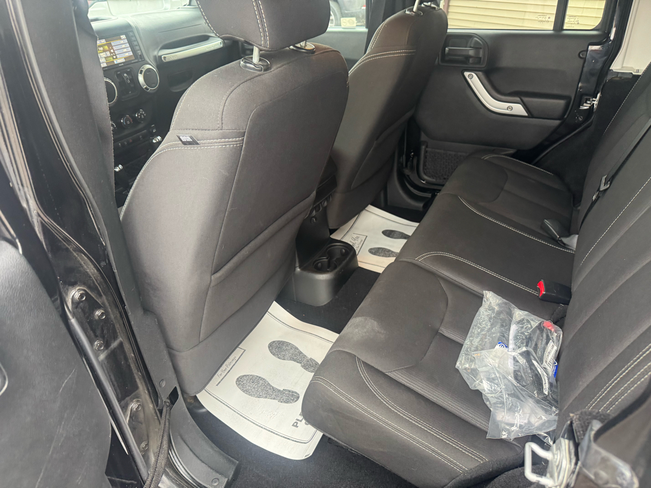 Jeep Wrangler Unlimited Sahara 4WD 2017