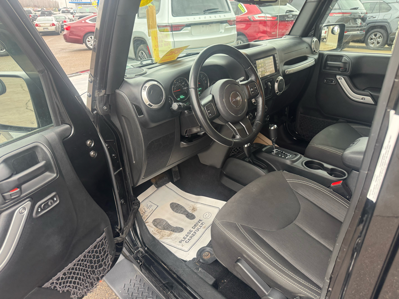 Jeep Wrangler Unlimited Sahara 4WD 2017