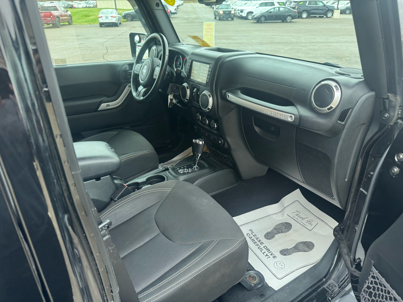 Jeep Wrangler Unlimited Sahara 4WD 2017