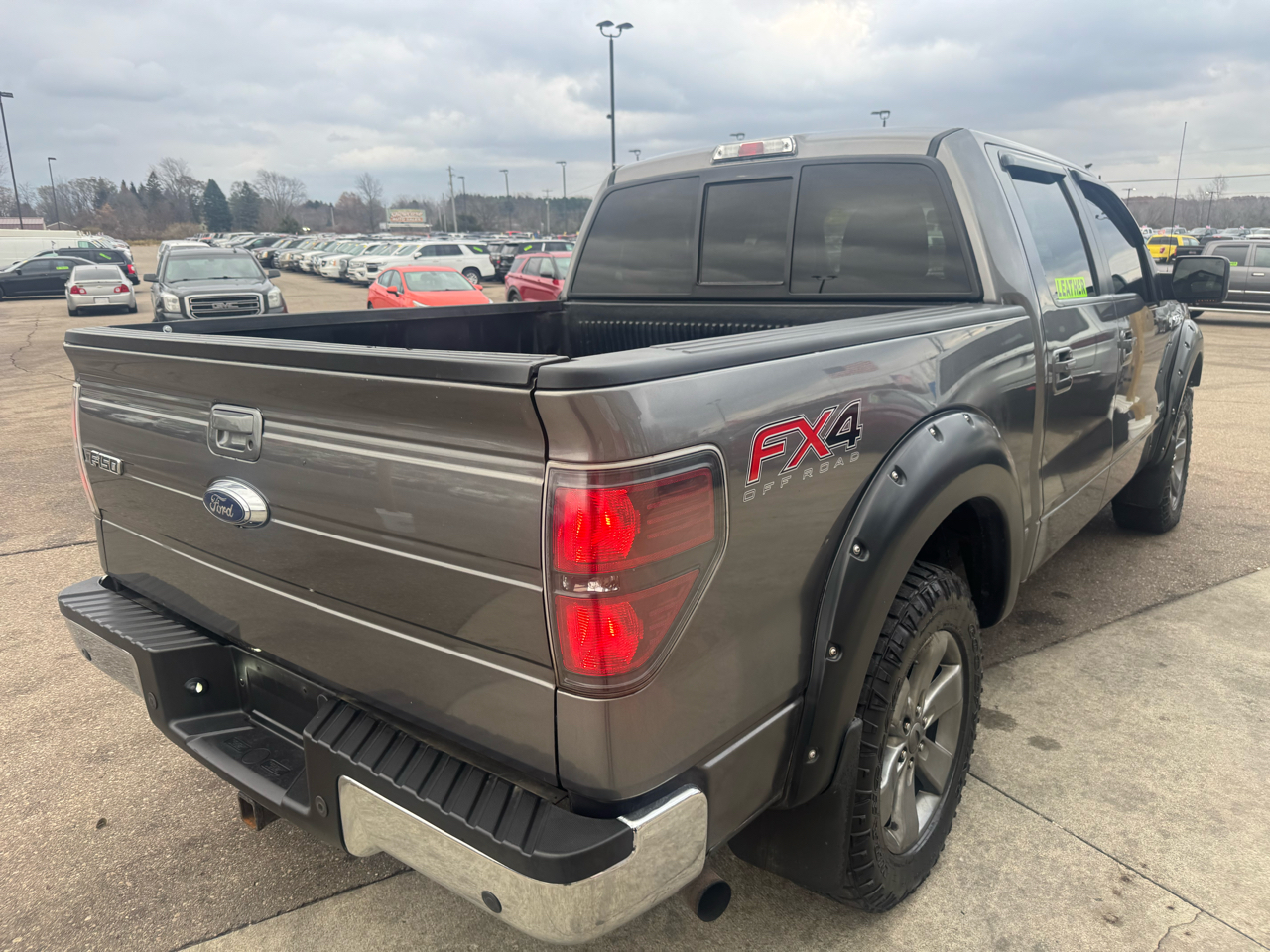 2013 Ford F-150 XLT photo 4