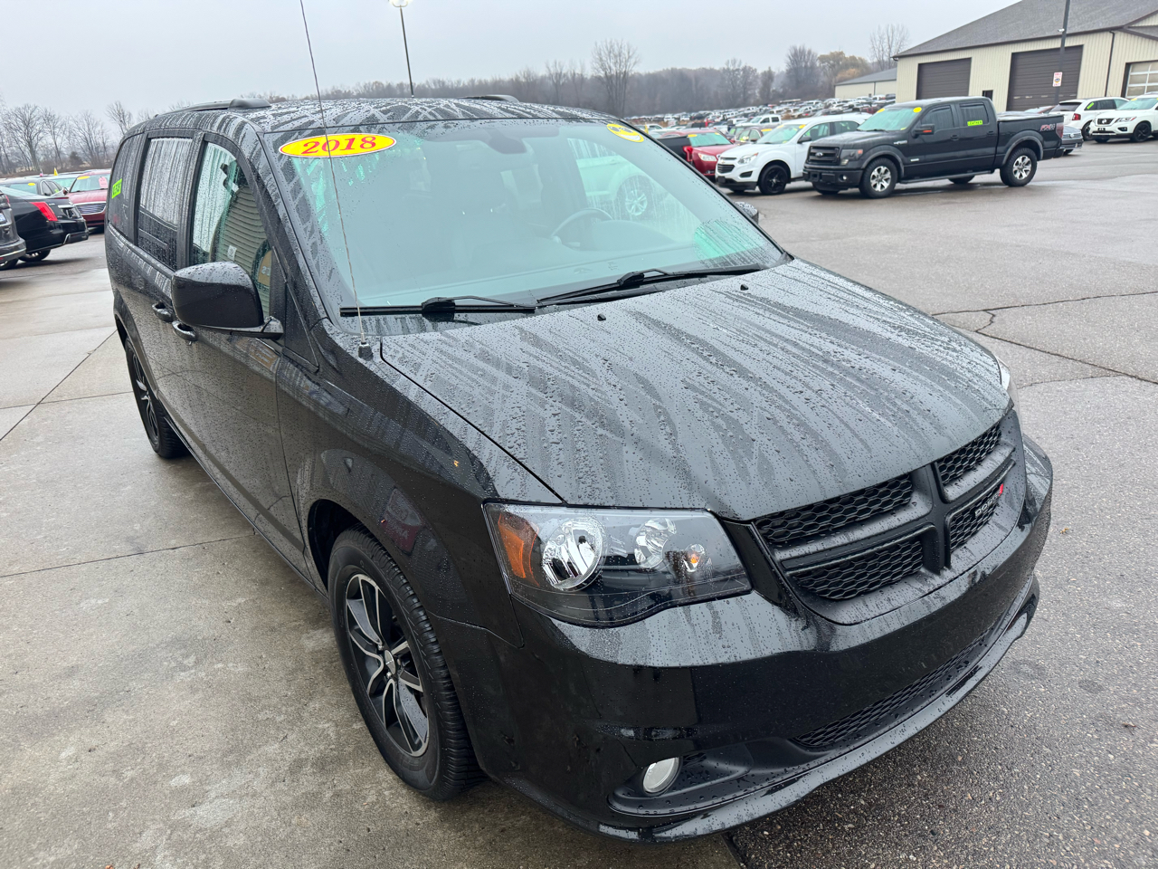 2018 Dodge Grand Caravan SXT photo 2