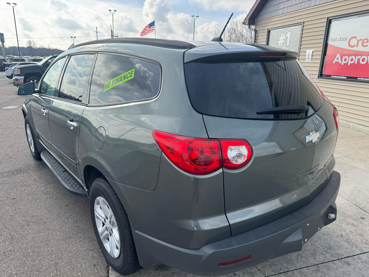 Chevrolet Traverse LS FWD 2011