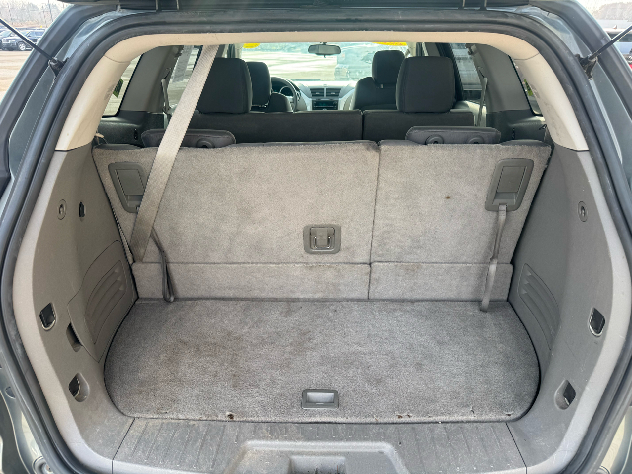 Chevrolet Traverse LS FWD 2011