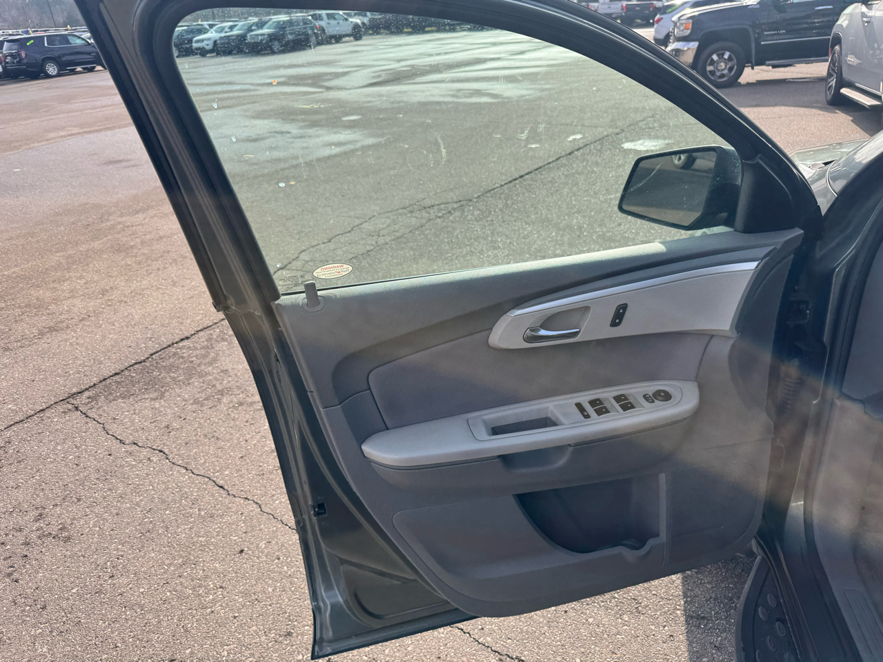 Chevrolet Traverse LS FWD 2011