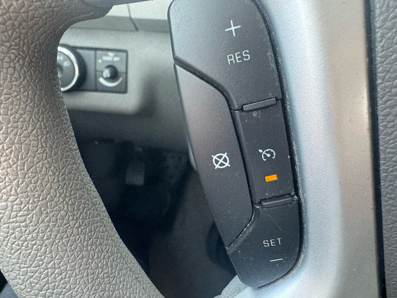 Chevrolet Traverse LS FWD 2011