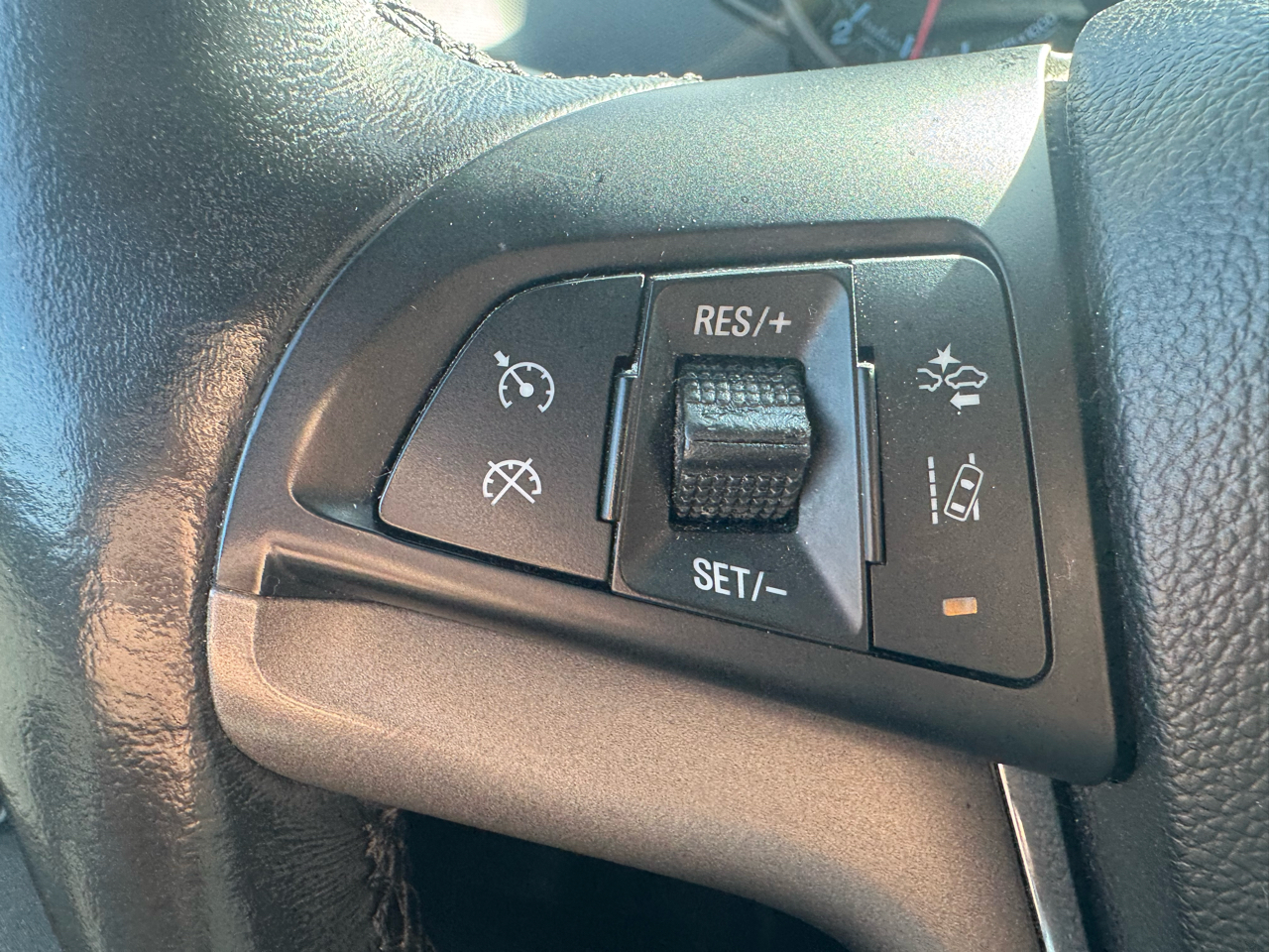 Chevrolet Sonic LTZ Auto 5-Door 2014