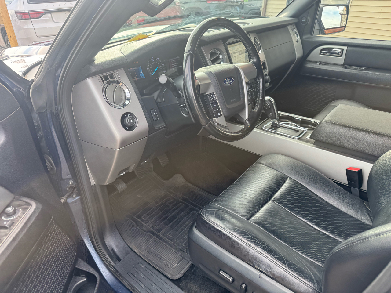 Ford Expedition EL Limited 4WD 2017