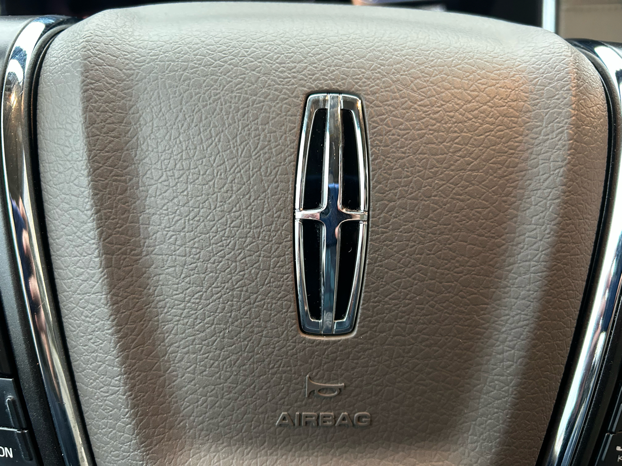 Lincoln Navigator L 4WD 2015