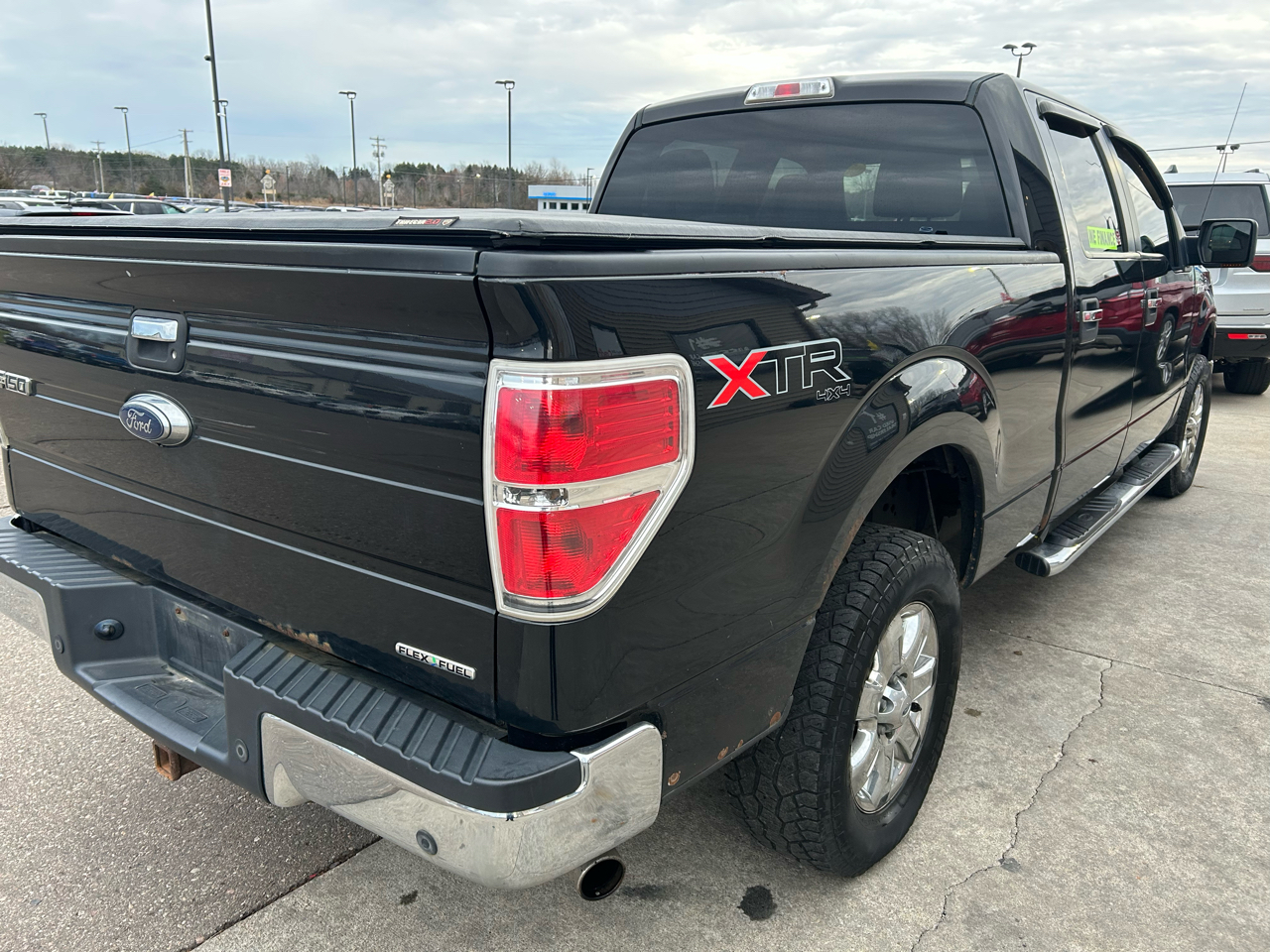 Ford F-150 4WD SuperCrew 145" XLT 2014