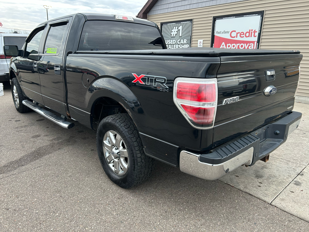 Ford F-150 4WD SuperCrew 145" XLT 2014