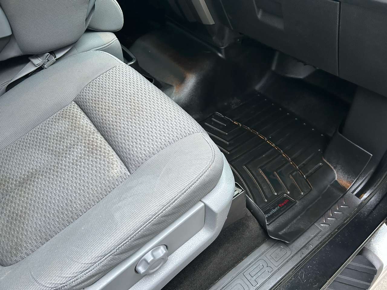 Ford F-150 4WD SuperCrew 145" XLT 2014