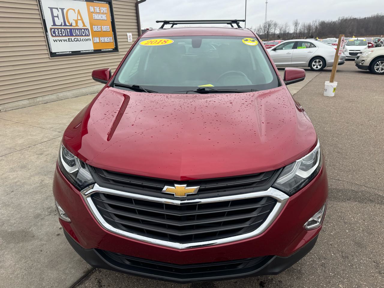 2018 Chevrolet Equinox LT photo 2