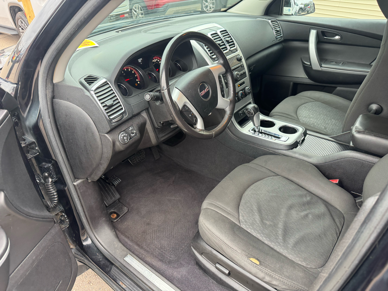 GMC Acadia SLE FWD 2010