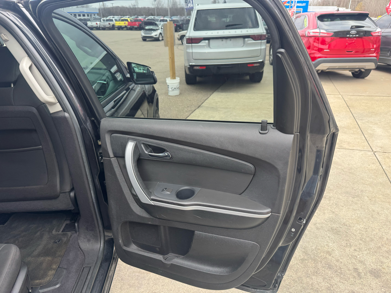 GMC Acadia SLE FWD 2010