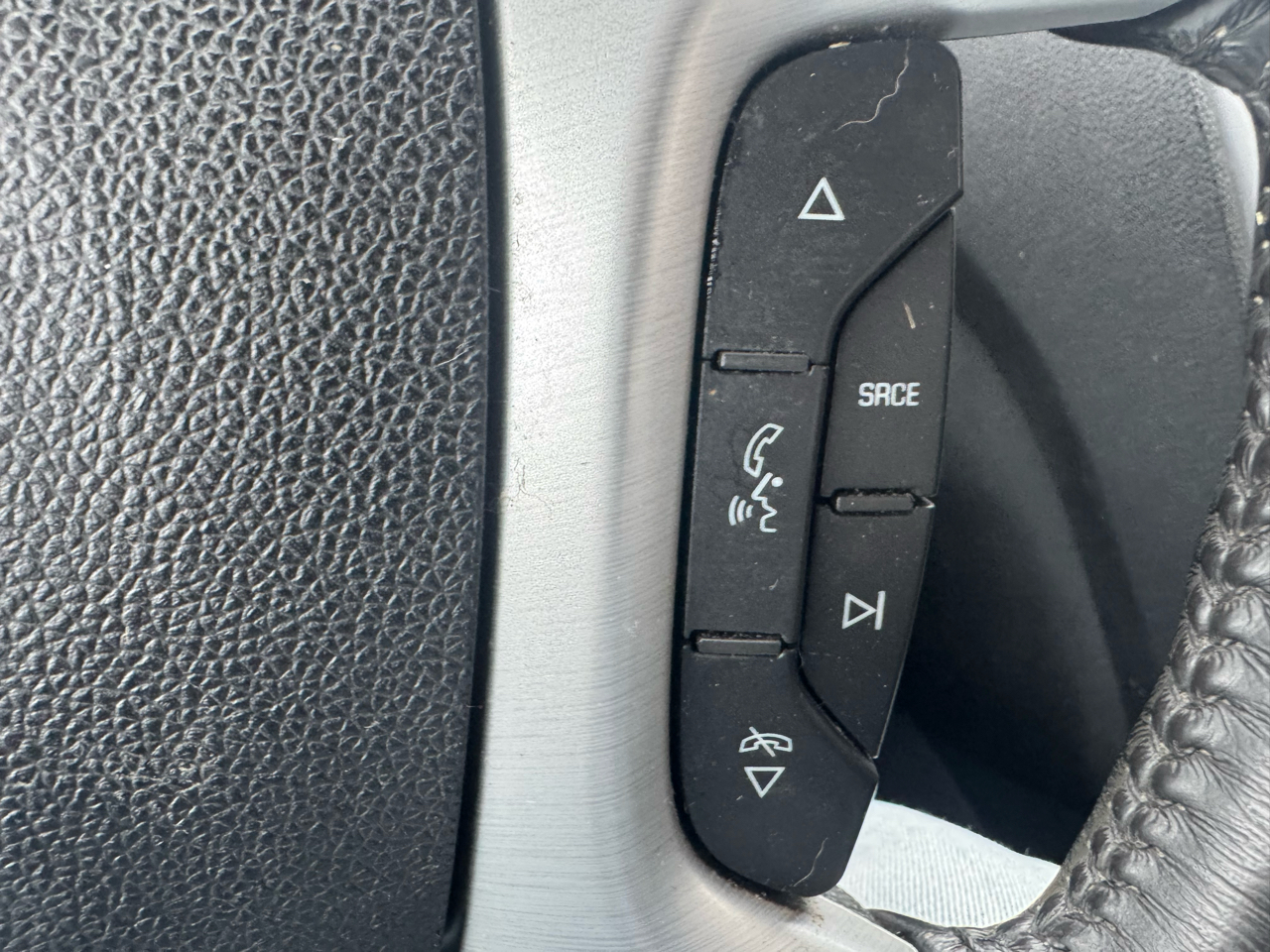 GMC Acadia SLE FWD 2010