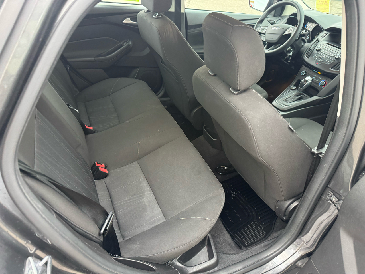 Ford Focus SE Sedan 2015