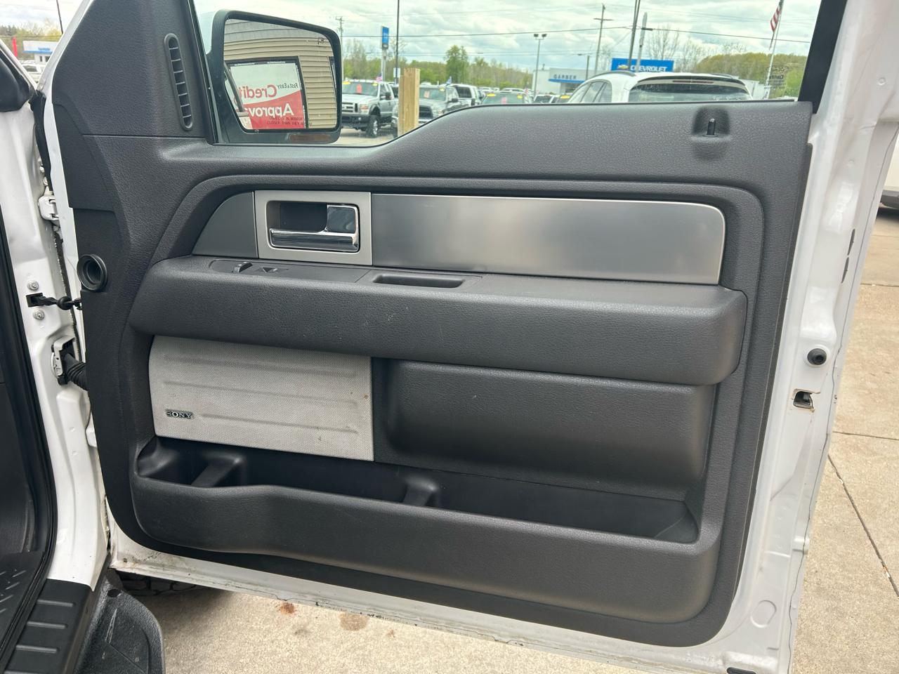 Ford F-150 SVT Raptor SuperCrew 5.5-ft. Bed 4WD 2014
