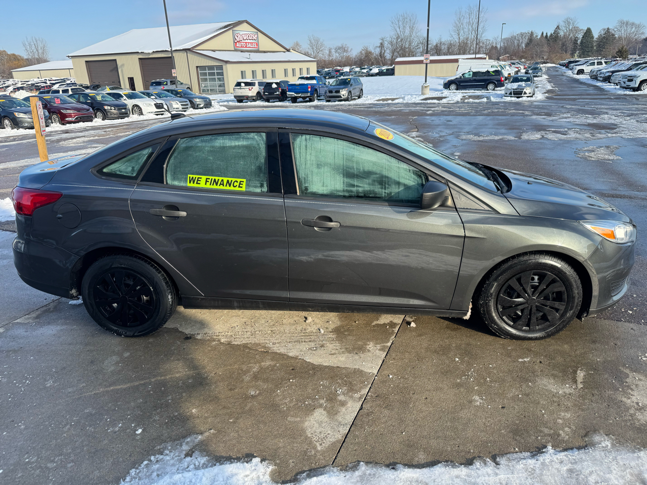Ford Focus S Sedan 2018