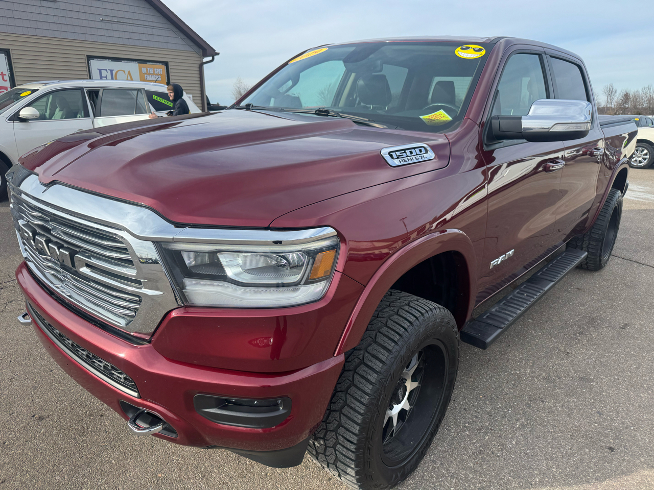 2019 RAM 1500 Laramie Crew Cab SWB 4WD