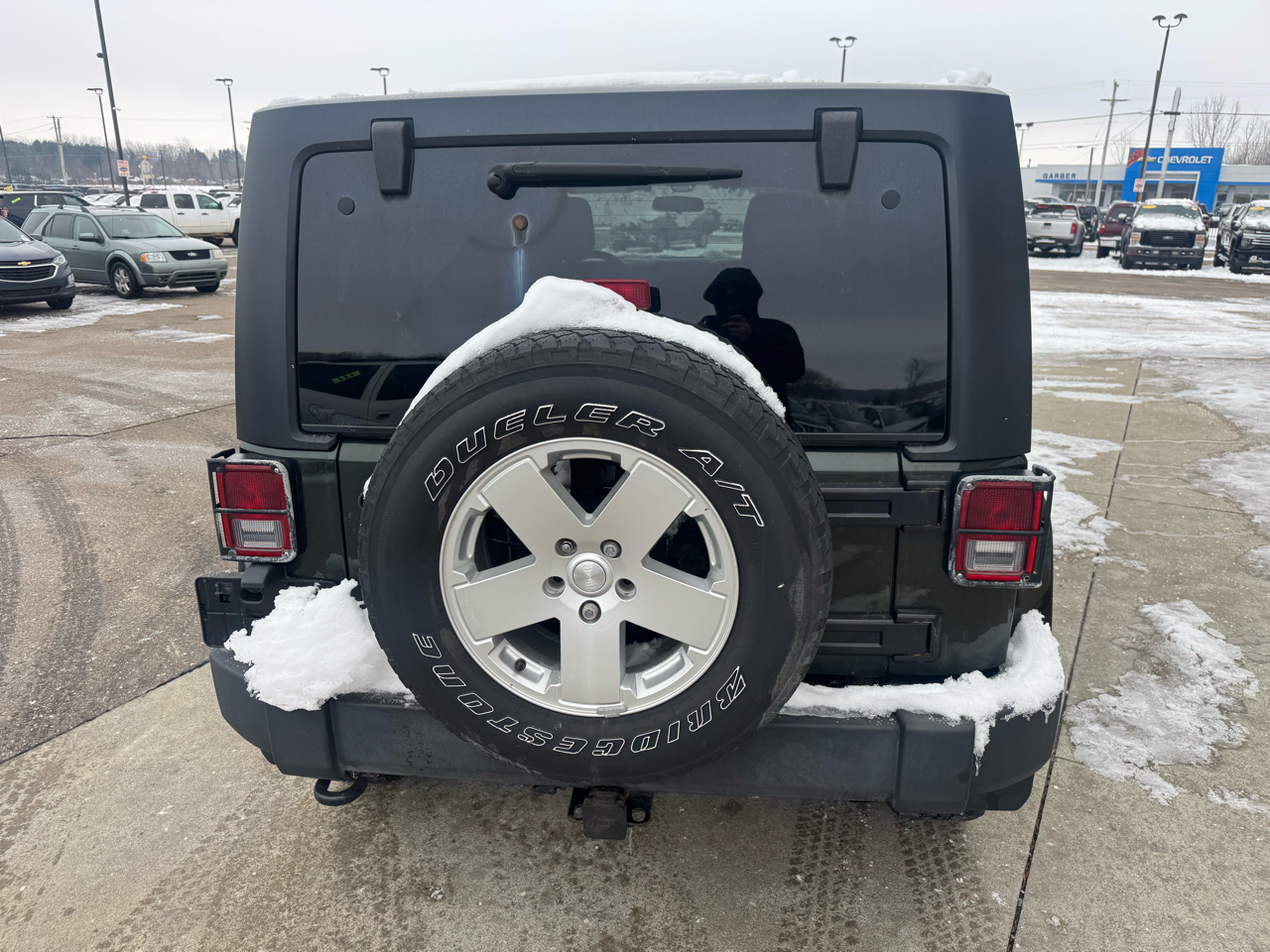Jeep Wrangler Unlimited Sahara 4WD 2012