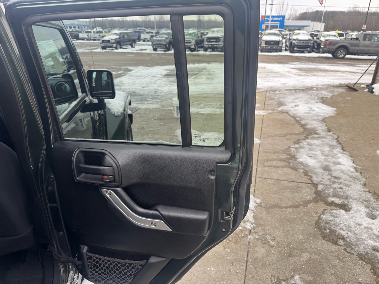 Jeep Wrangler Unlimited Sahara 4WD 2012