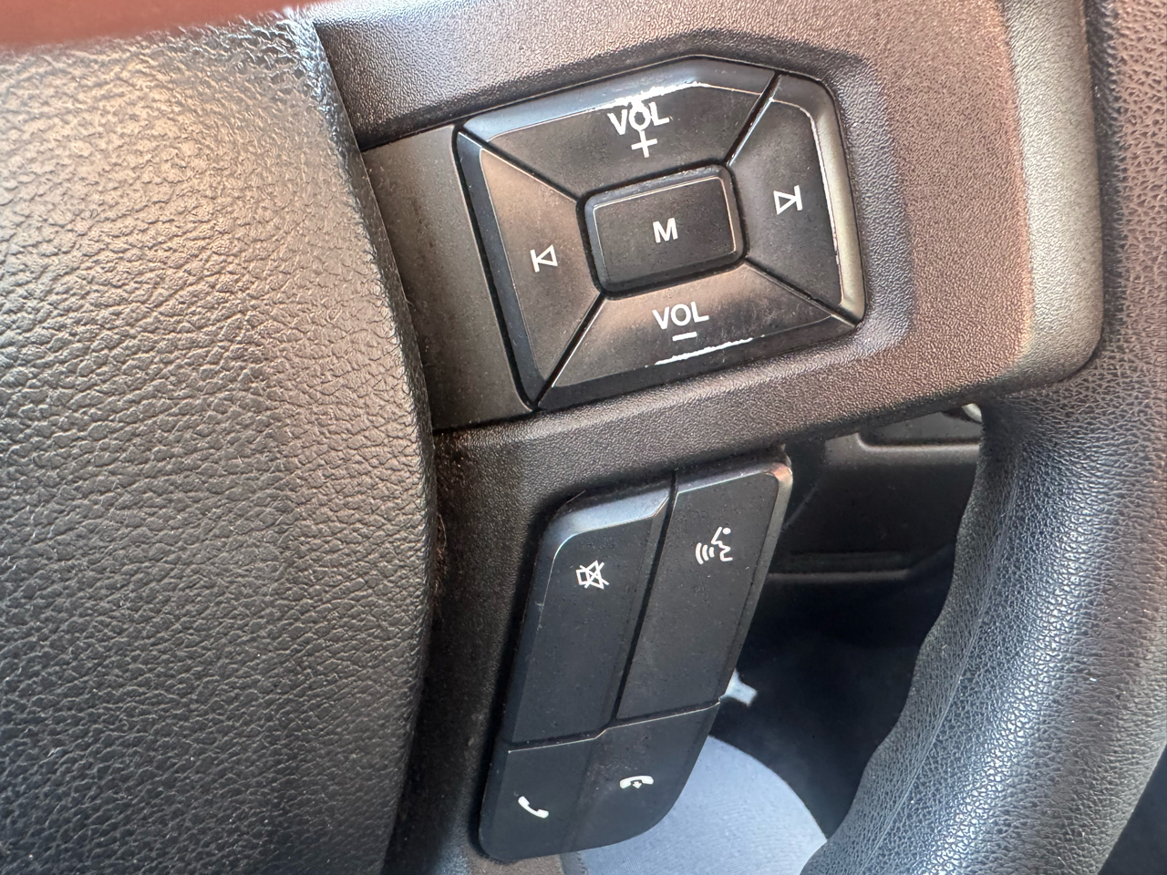 Ford F-150 XLT SuperCrew 5.5-ft. Bed 4WD 2015