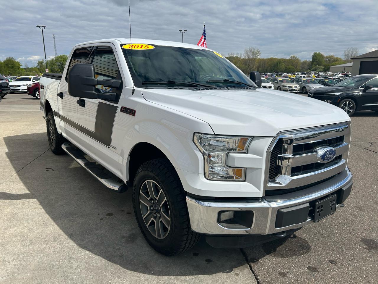Ford F-150 XLT SuperCrew 5.5-ft. Bed 4WD 2015