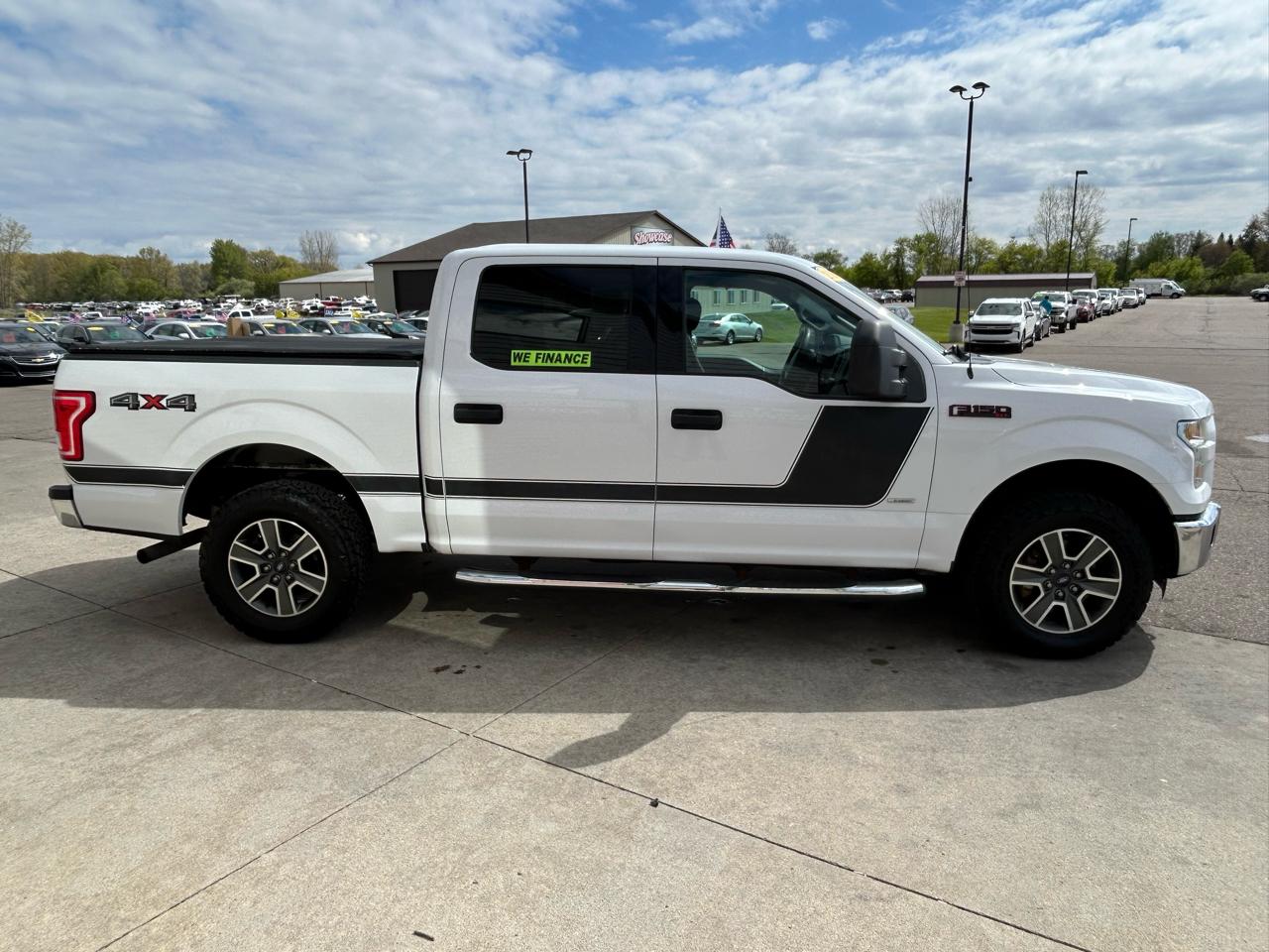 Ford F-150 XLT SuperCrew 5.5-ft. Bed 4WD 2015