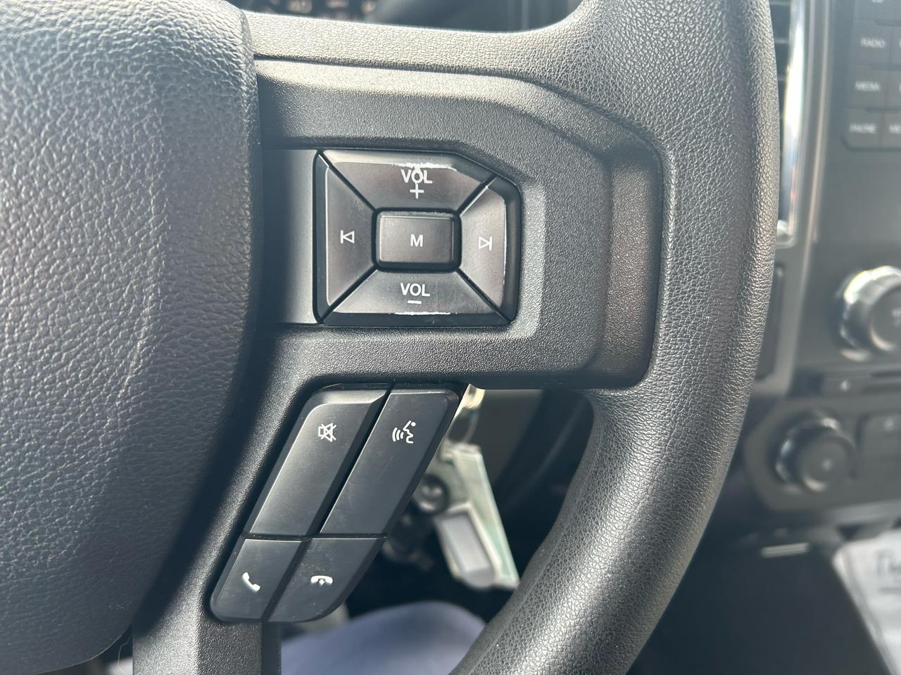 Ford F-150 XLT SuperCrew 5.5-ft. Bed 4WD 2015