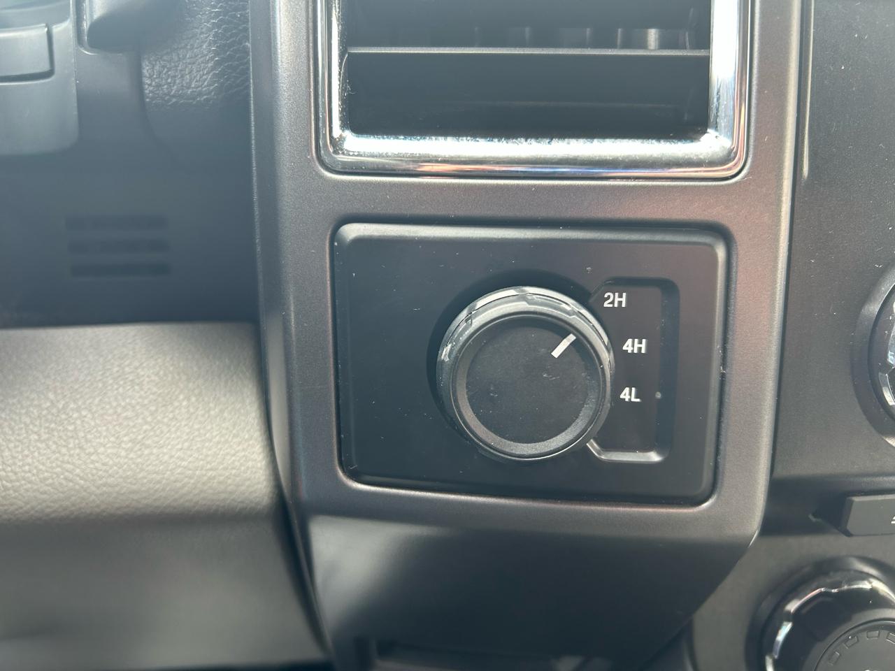 Ford F-150 XLT SuperCrew 5.5-ft. Bed 4WD 2015