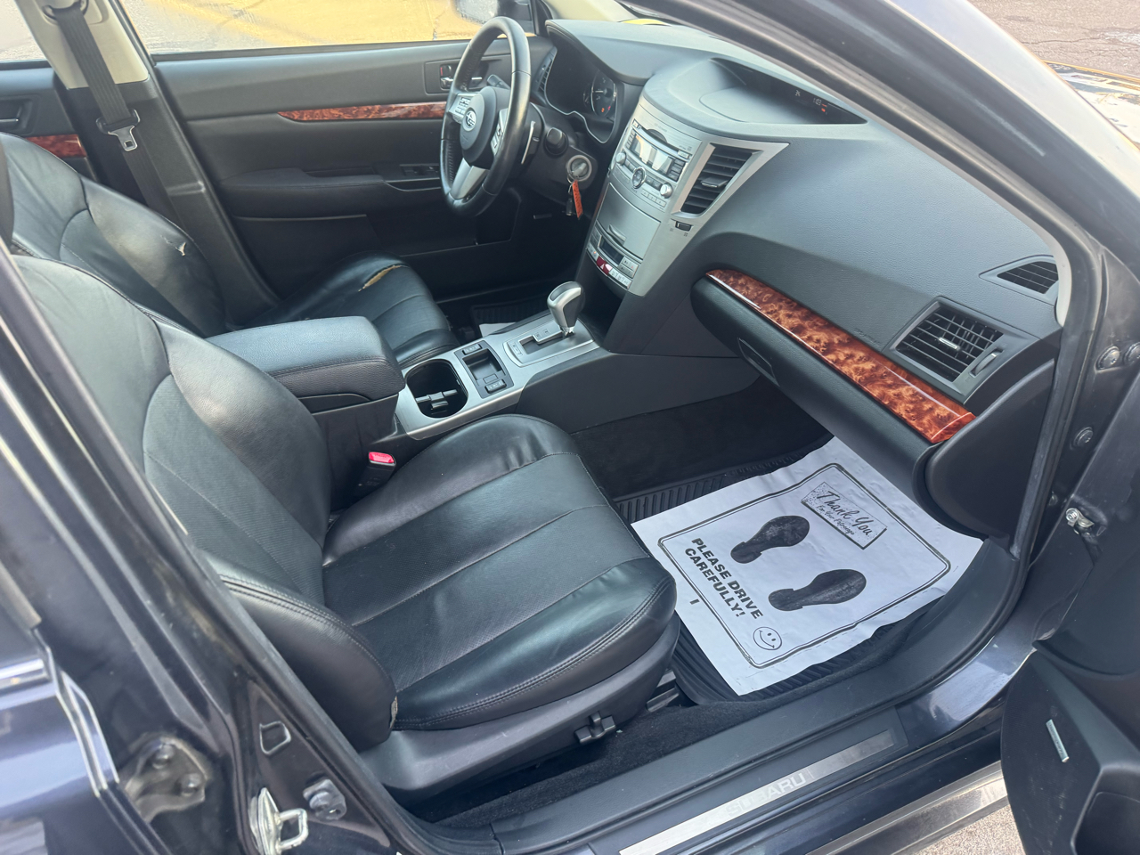 Subaru Legacy 2.5i Limited 2011