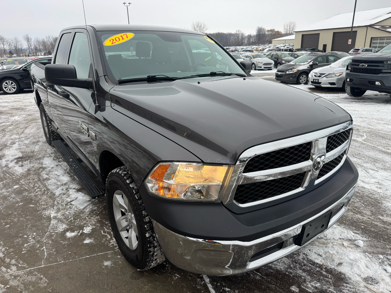 RAM 1500 Tradesman Quad Cab 4WD 2017