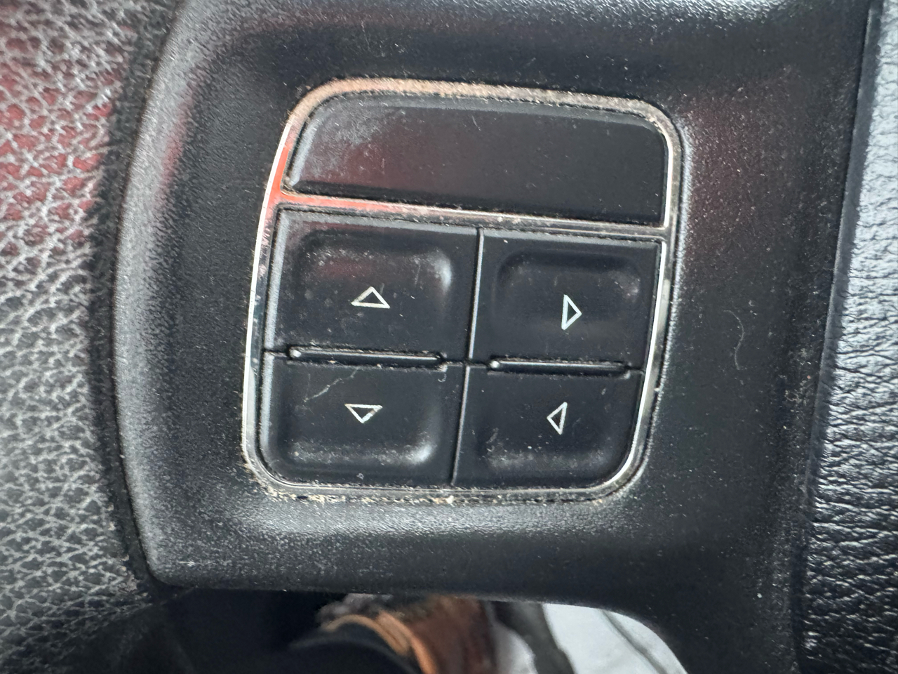 RAM 1500 Tradesman Quad Cab 4WD 2017