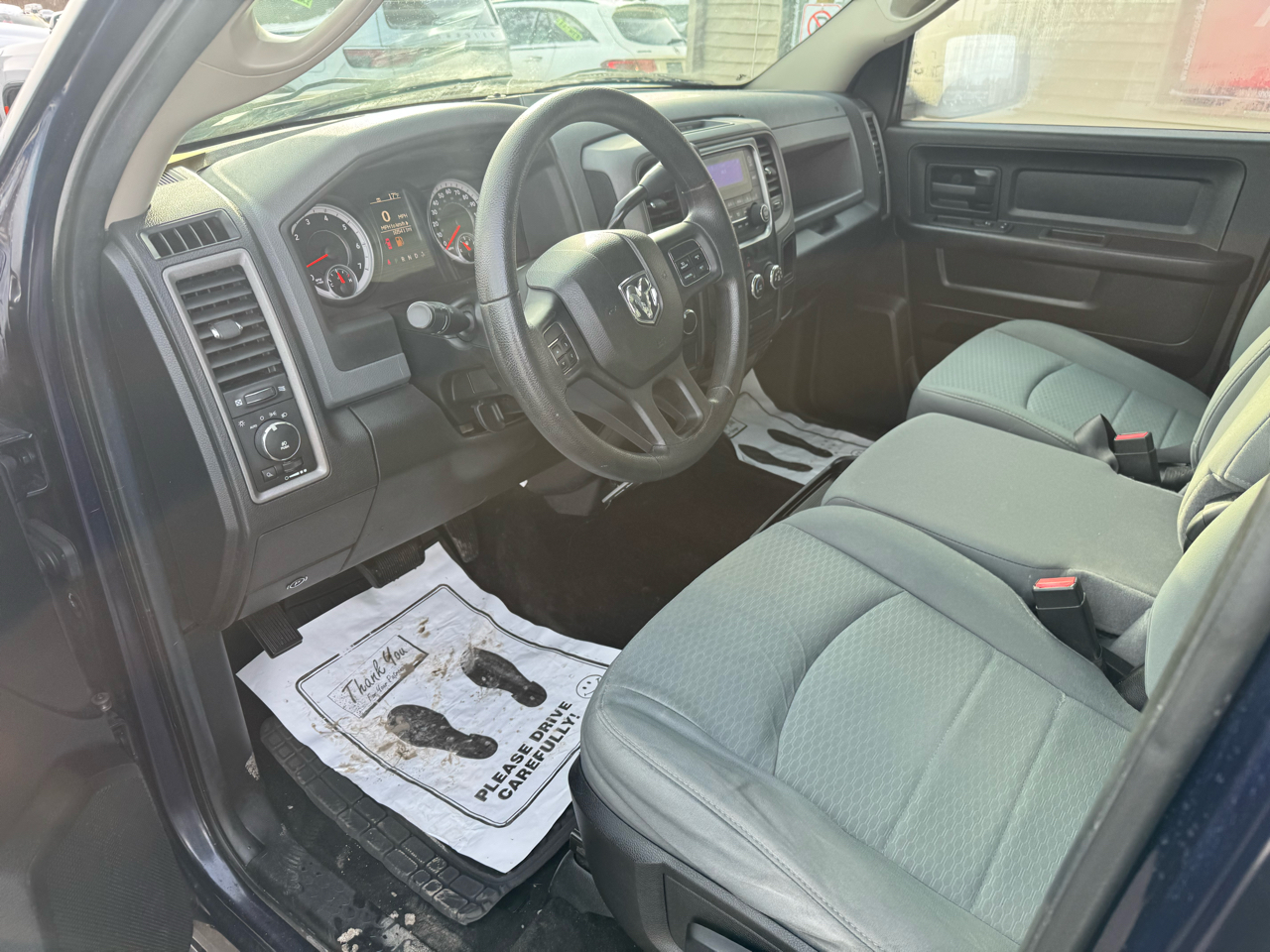 RAM 1500 Tradesman Crew Cab SWB 4WD 2013