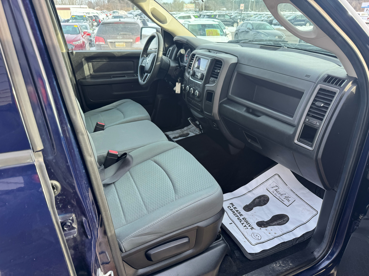 RAM 1500 Tradesman Crew Cab SWB 4WD 2013