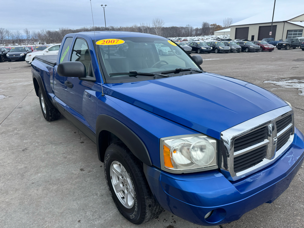 Dodge Dakota SLT Club Cab 4WD 2007