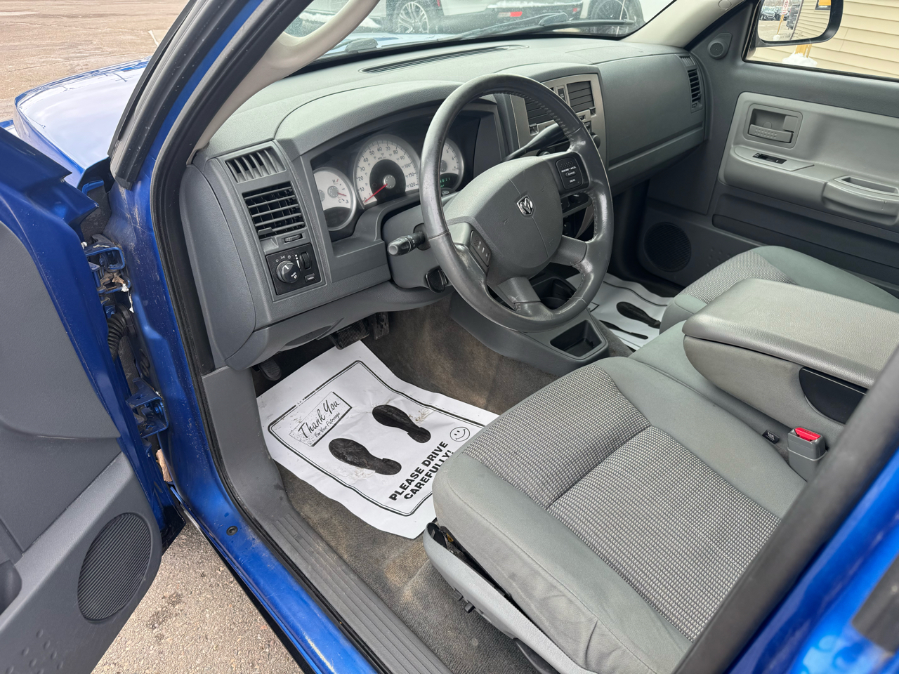 Dodge Dakota SLT Club Cab 4WD 2007