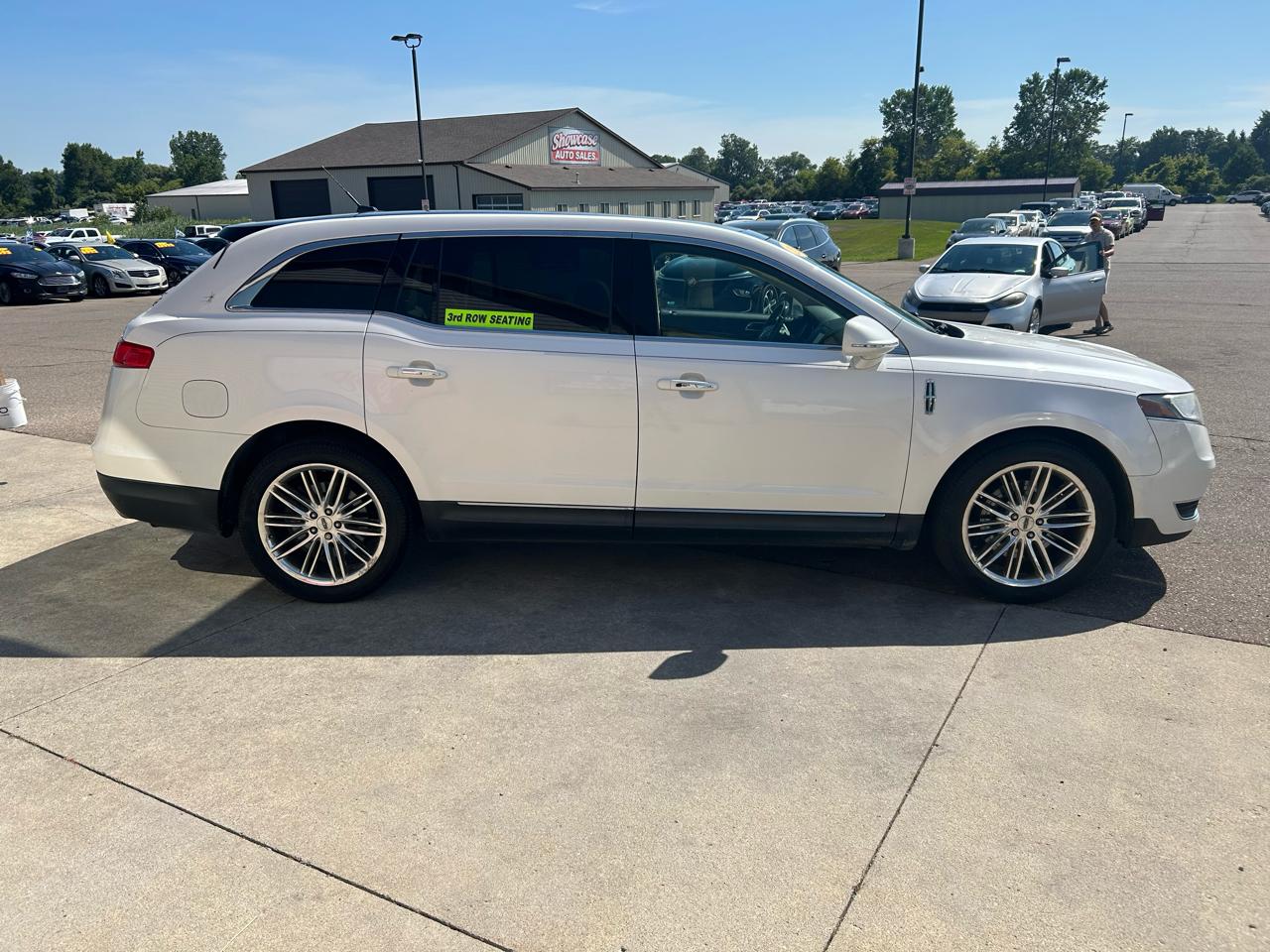 Lincoln MKT 3.5L with EcoBoost AWD 2014