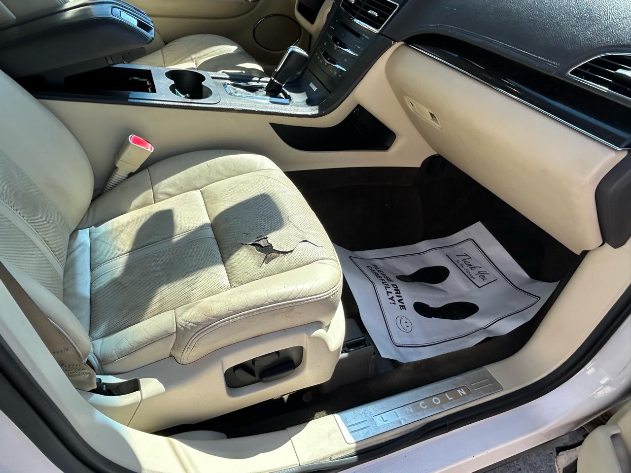 Lincoln MKT 3.5L with EcoBoost AWD 2014