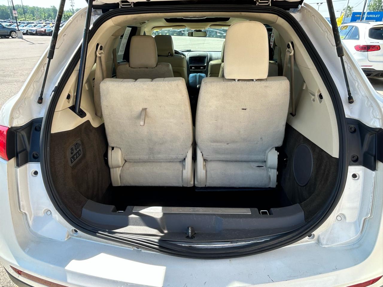 Lincoln MKT 3.5L with EcoBoost AWD 2014